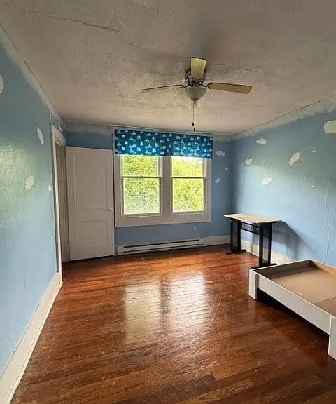 79 Lovers Ln — Photo 12