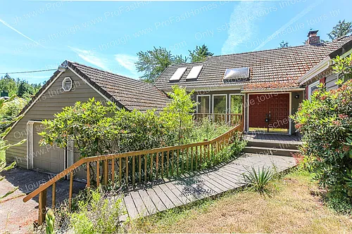 7840 SW West Slope Dr Photo 1