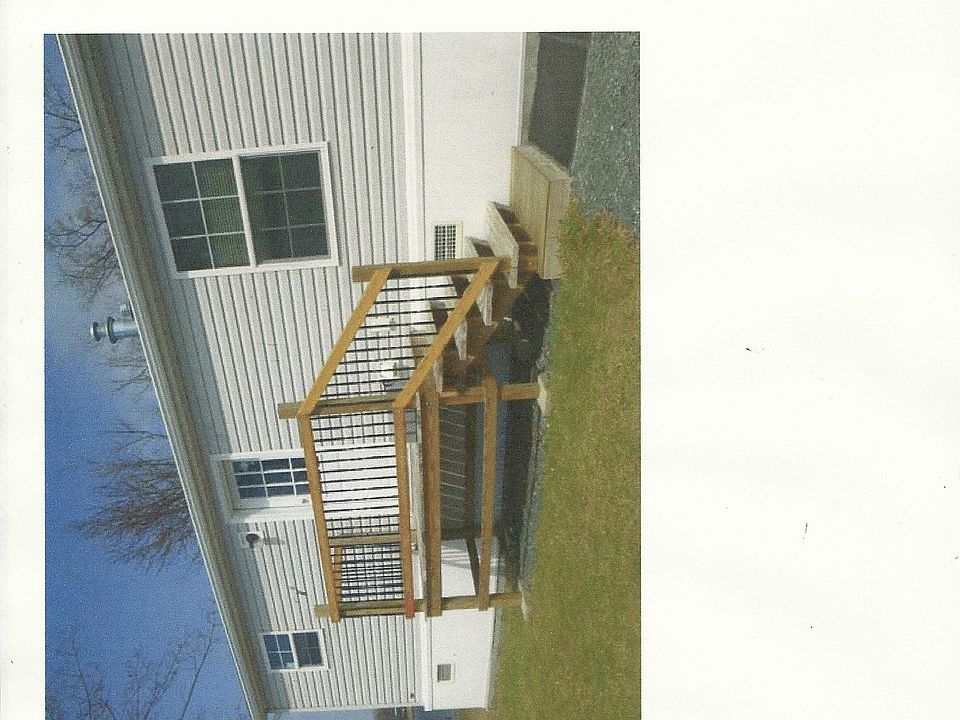 1st image of 589 1st St