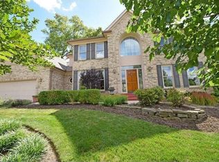 5052 Village Dr, Cincinnati, OH