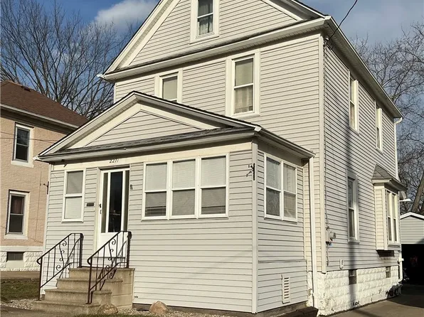 2271 5th St SW, Akron, OH 44314