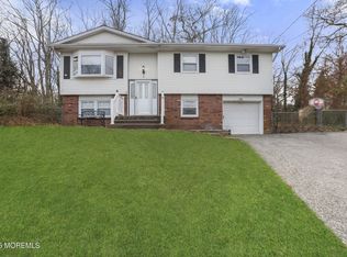 7 Citadel Court, Jackson, NJ 08527