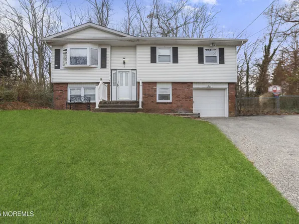 7 Citadel Court, Jackson, NJ 08527
