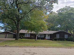 906 Webster St, Mishawaka, IN 46545
