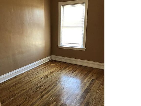 2nd image of 1008 W 76th St #1
