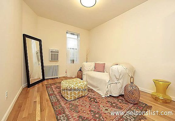 2nd image of 287 19th St #2