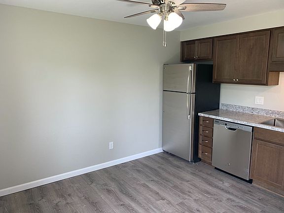 3rd image of 4173 & 4175 Campbell Dr SE #4175