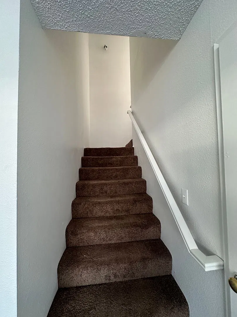 1552 Prospect Ave. — Photo 4