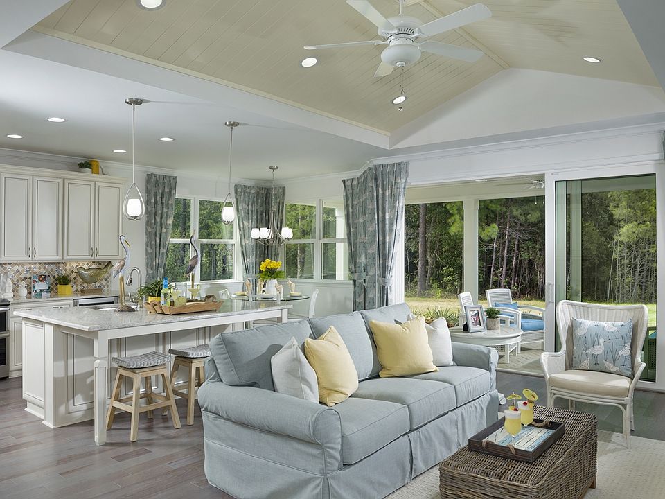 Parrot Plan, Latitude Margaritaville Hilton Head, South Carolina