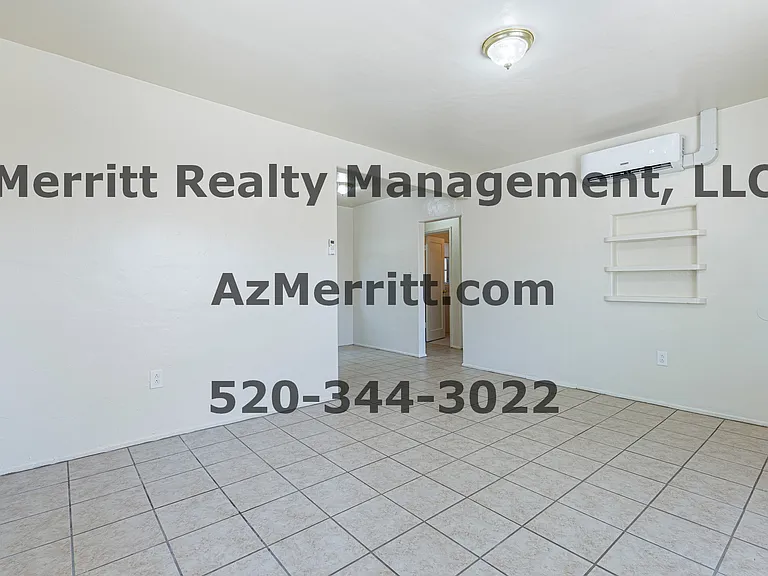 1204 N Winstel Blvd #3 — Photo 6