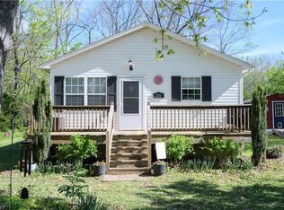 206 Koontz Ave, Thomasville, NC 27360