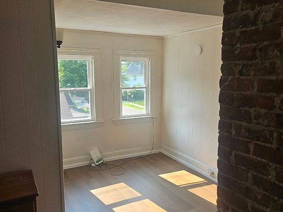 4th image of 19 Highland Ave #3