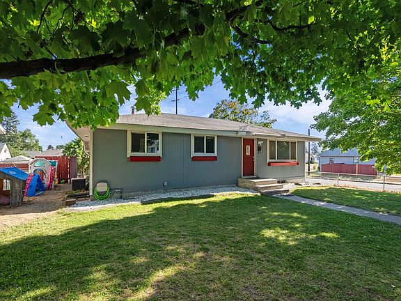 2nd image of 1404 E Gordon Ct
