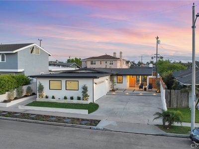 900 Catalina Ave, Seal Beach, CA, 90740