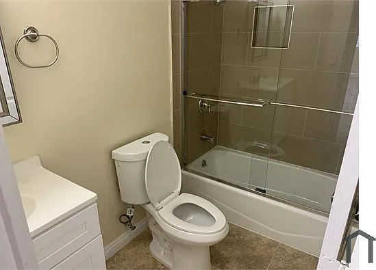 8806 Orchard Ave #3 — Photo 12