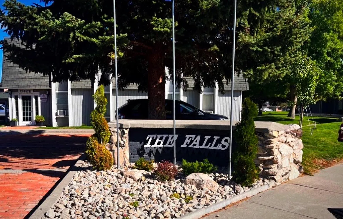 The Falls Apartments — Photo 2