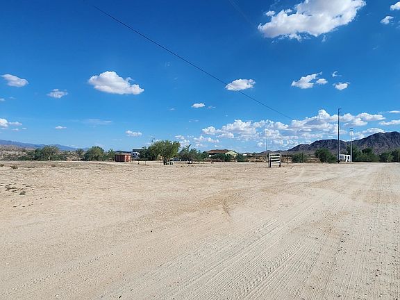 3rd image of 13359 S 218TH Avenue #-