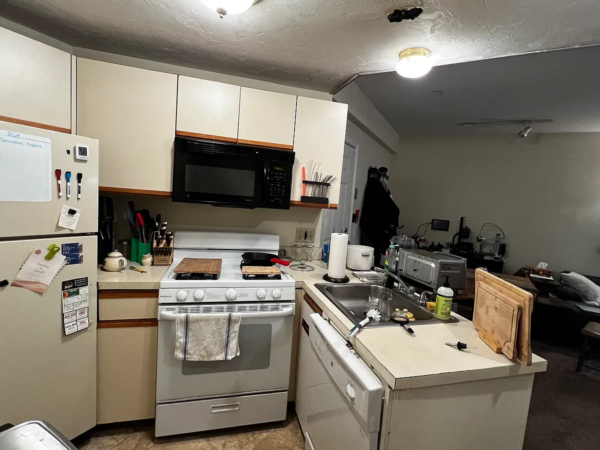 Building Photo - 67 Washington St #405J