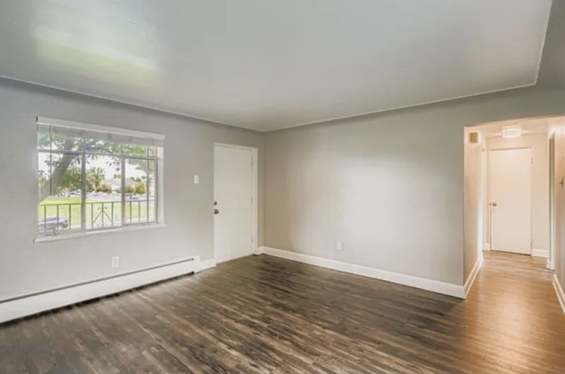 Move-In Special: Qualified applicants with strong credit, positive rental history, and verifiable em — Photo 3