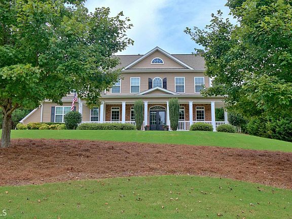 3rd image of 190 Silverbell Ln