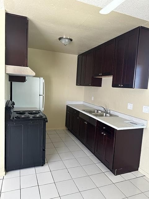 1st image of 2721 44th St APT 7