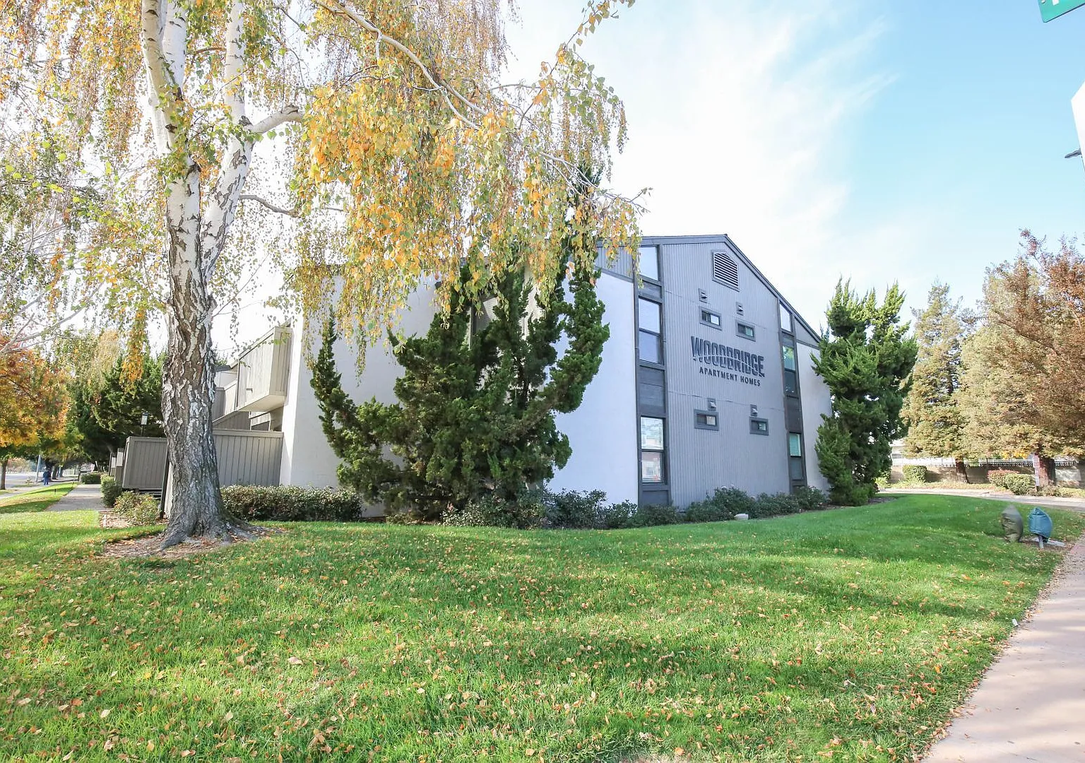 Woodbridge Apartments in Irvington Fremont — Photo 2