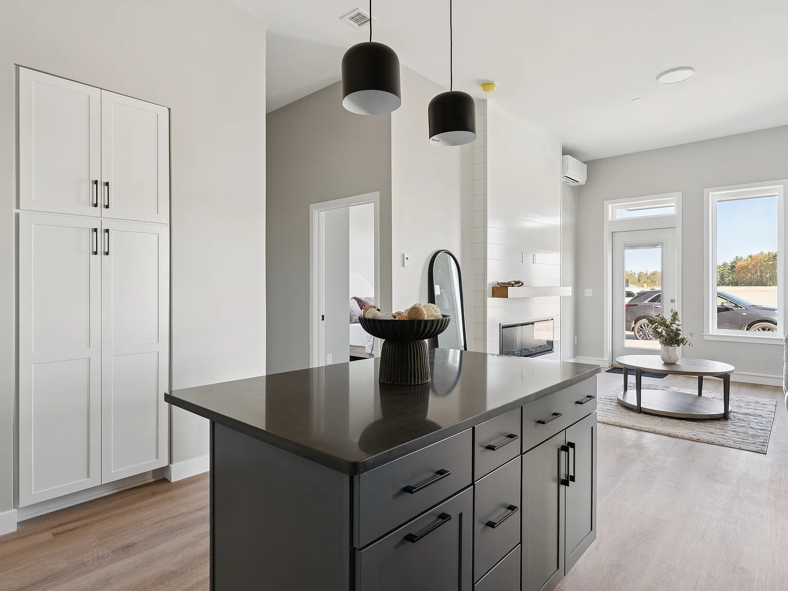 1 bed, 682 sqft, $2,545 — Photo 2