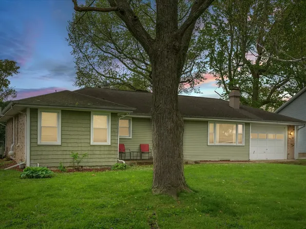 307 Dodson Dr W, Urbana, IL 61802