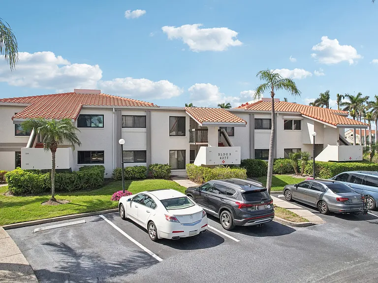 6277 Bahia Del Mar Blvd S #210 — Photo 27