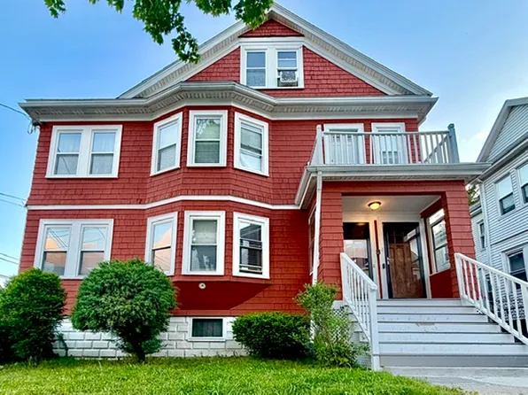 8 Owencroft Rd #1, Dorchester Center, MA 02124