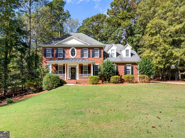 180 Browns Crossing Dr, Fayetteville, GA 30215