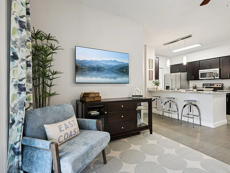 Mila Apartments — Photo 6