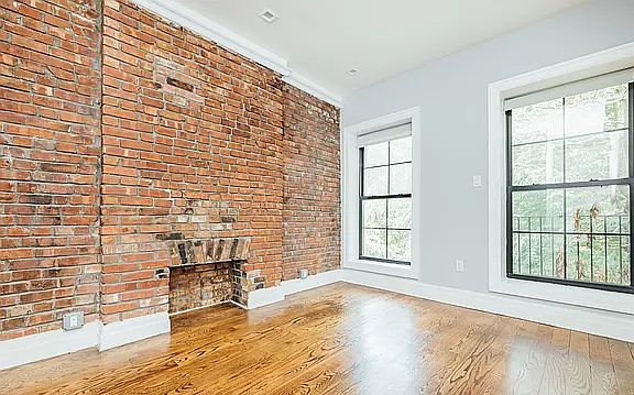 5th image of 49 Willow Pl #3