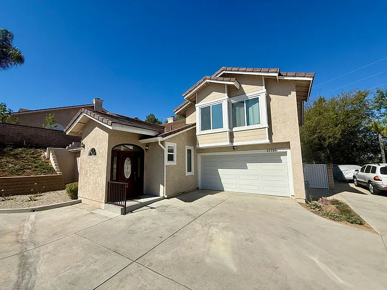27727 Spandau Dr — Photo 2