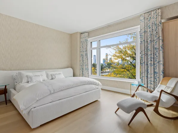 70 Vestry Street image 8 of 13