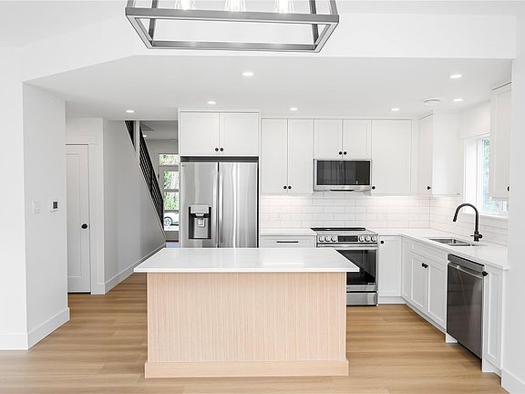 5th image of 2938 Extension Rd