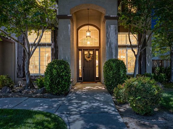2nd image of 2713 Veneto Dr