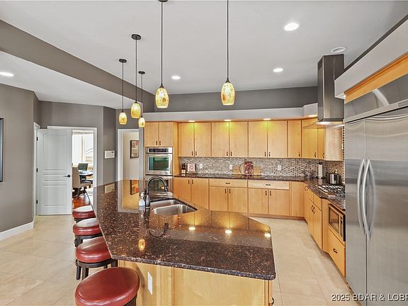 5th image of 705 Regency Cove Dr