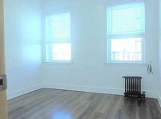 32-57 43rd St #33R, Astoria, NY 11103