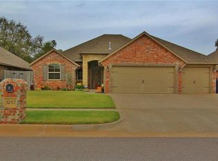 12117 SW 12th St, Yukon, OK 73099