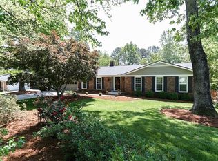2571 Windwood Ct, Dunwoody, GA 30360