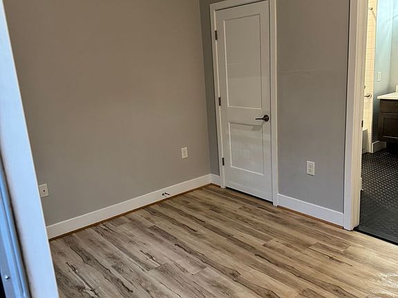 4th image of 1817 Maryland Ave #103
