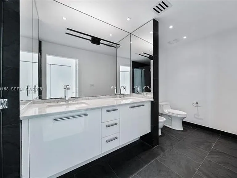 900 Biscayne Blvd #4006 — Photo 8