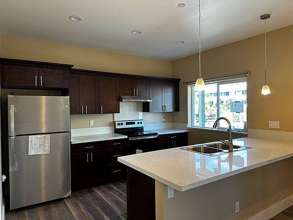 4th image of 80 Puueo St #202