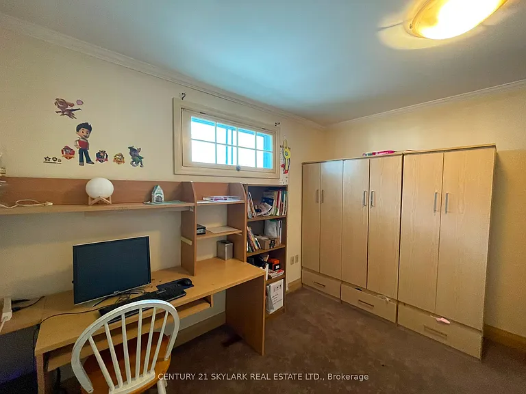 34 Clarence St — Photo 3