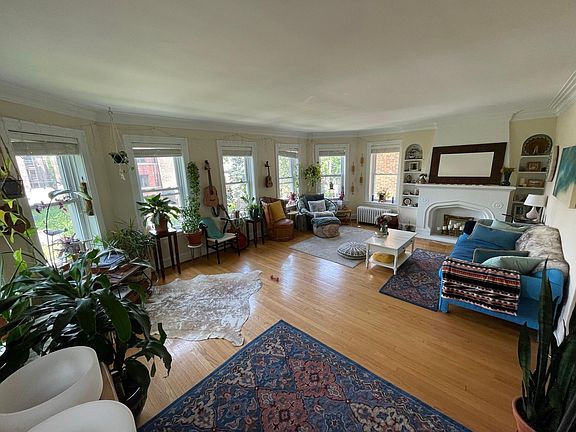 2nd image of 7351 N Winchester Ave APT 2