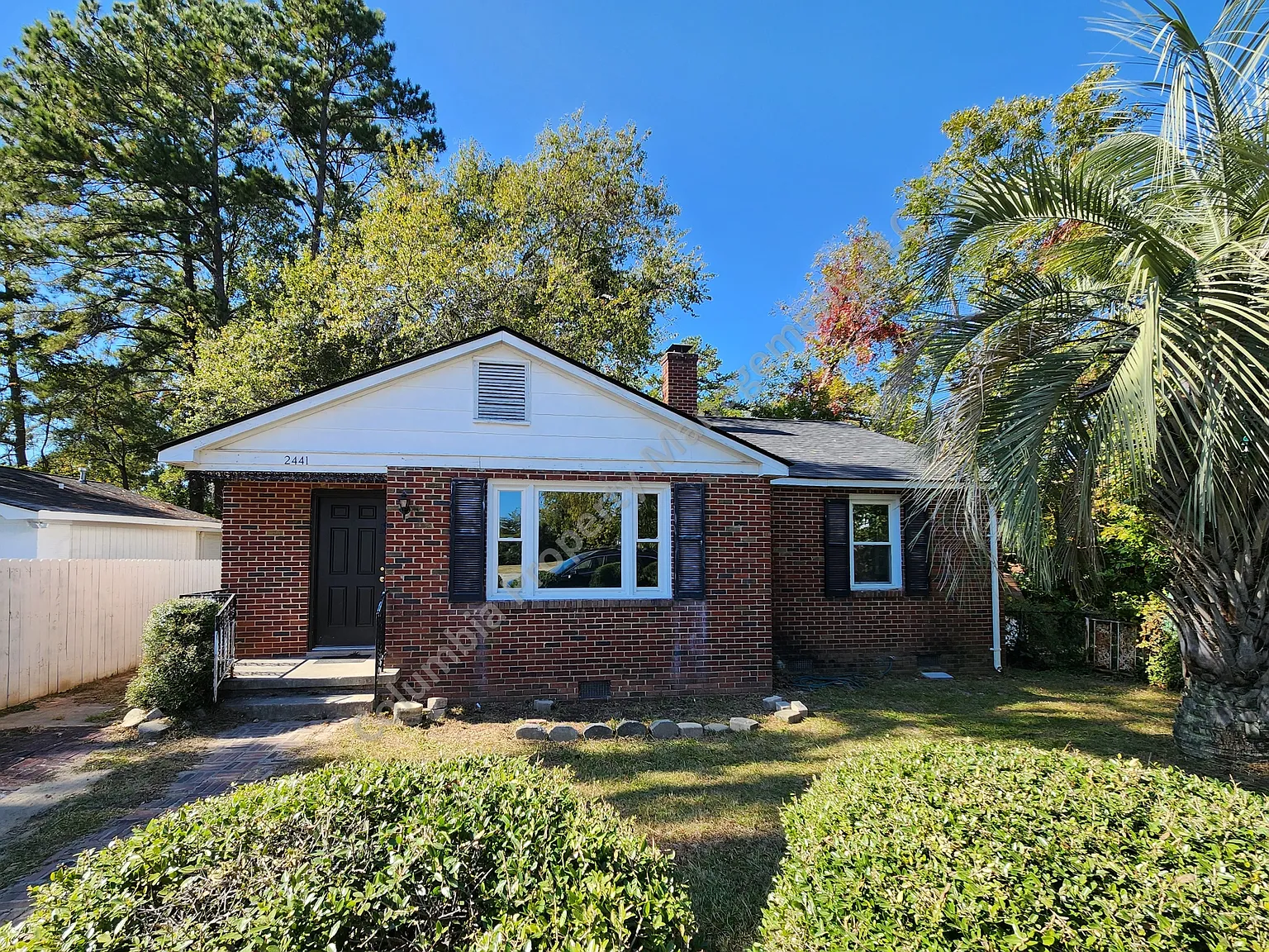 3 bed, 1200 sqft, $1,300 — Photo 1