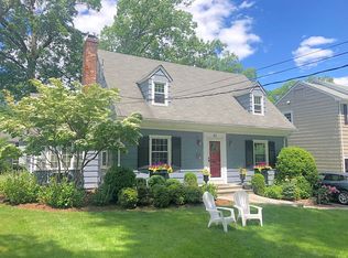 42 Meadowbrook Rd, Chatham, NJ 07928