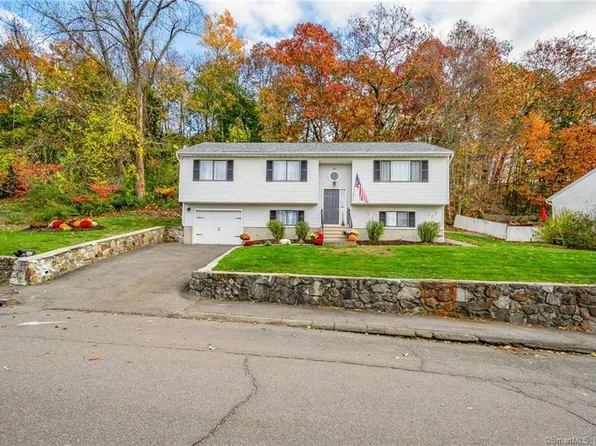 167 Sprucedale Drive, Waterbury, CT 06706