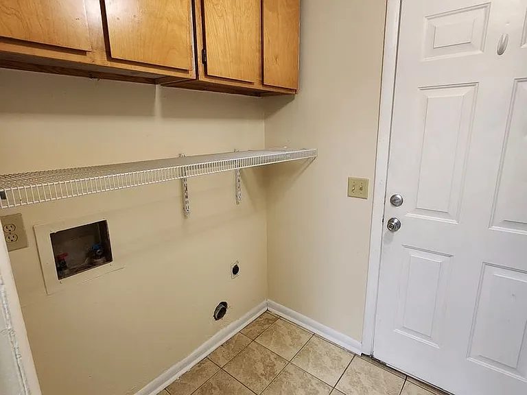 802 Margret Ln — Photo 18